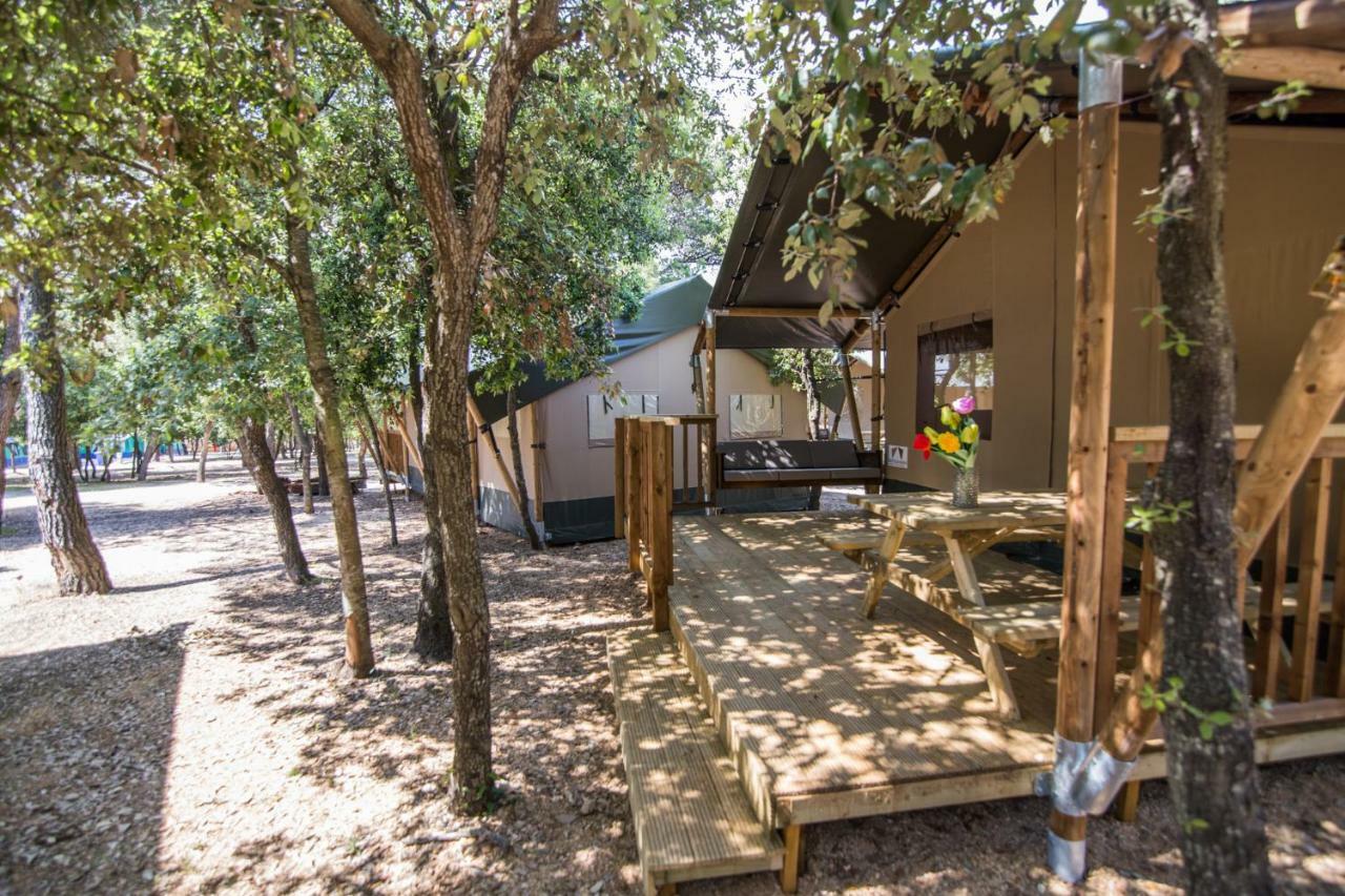 Glamping Beach Soline Биоград-на-Мору Экстерьер фото